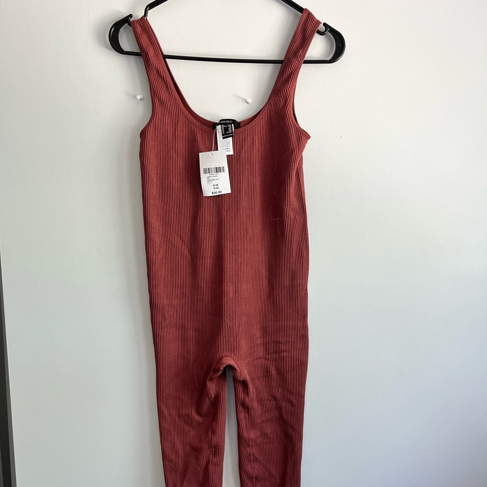 Ribbed pink unitard
